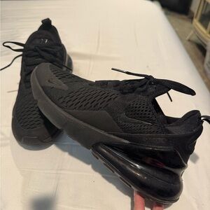 Nike Black Air Max 270 Shoe. Size 7.5